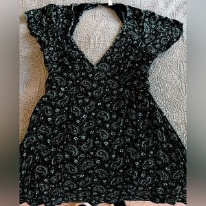 BP. Paisley Flutter Sleeve Dress